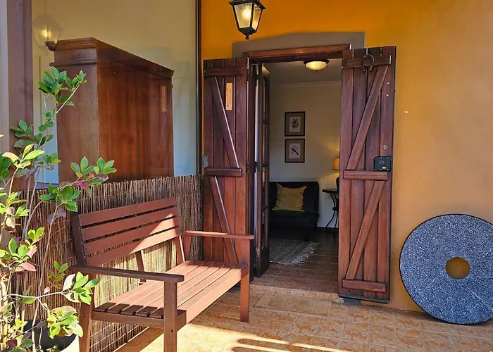 Refugio Da Ribeira 莫尼兹港