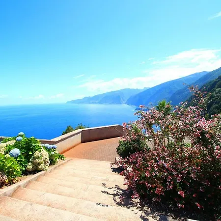 Refugio Da Ribeira Порту-Мониш